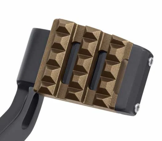 Harley Davidson Dominion Zierblende Schwarz Gebürstet 2 Harley Davidson Dominion Zierblende Schwarz Gebürstet – Bild 2