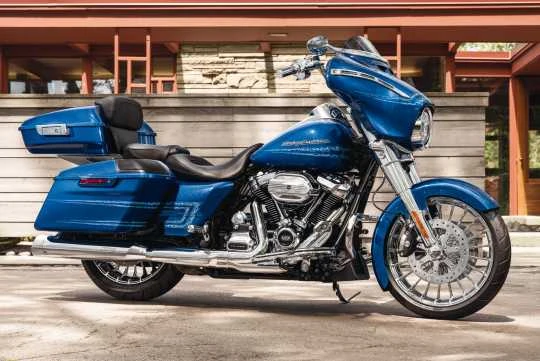 Harley Davidson Bat Wing Windabweiser 5" Dunkel Getönt 3 Harley Davidson Bat Wing Windabweiser 5" Dunkel Getönt – Bild 3