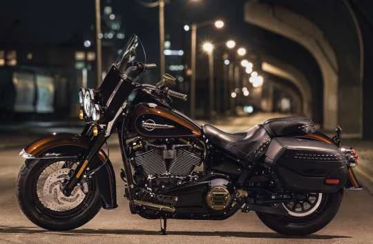 Harley Davidson Satteltaschen Schutzbügel Schwarz 3 Harley Davidson Satteltaschen Schutzbügel Schwarz – Bild 3